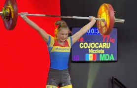 Mândria țării! O talentată halterofilă a cucerit trei medalii de aur